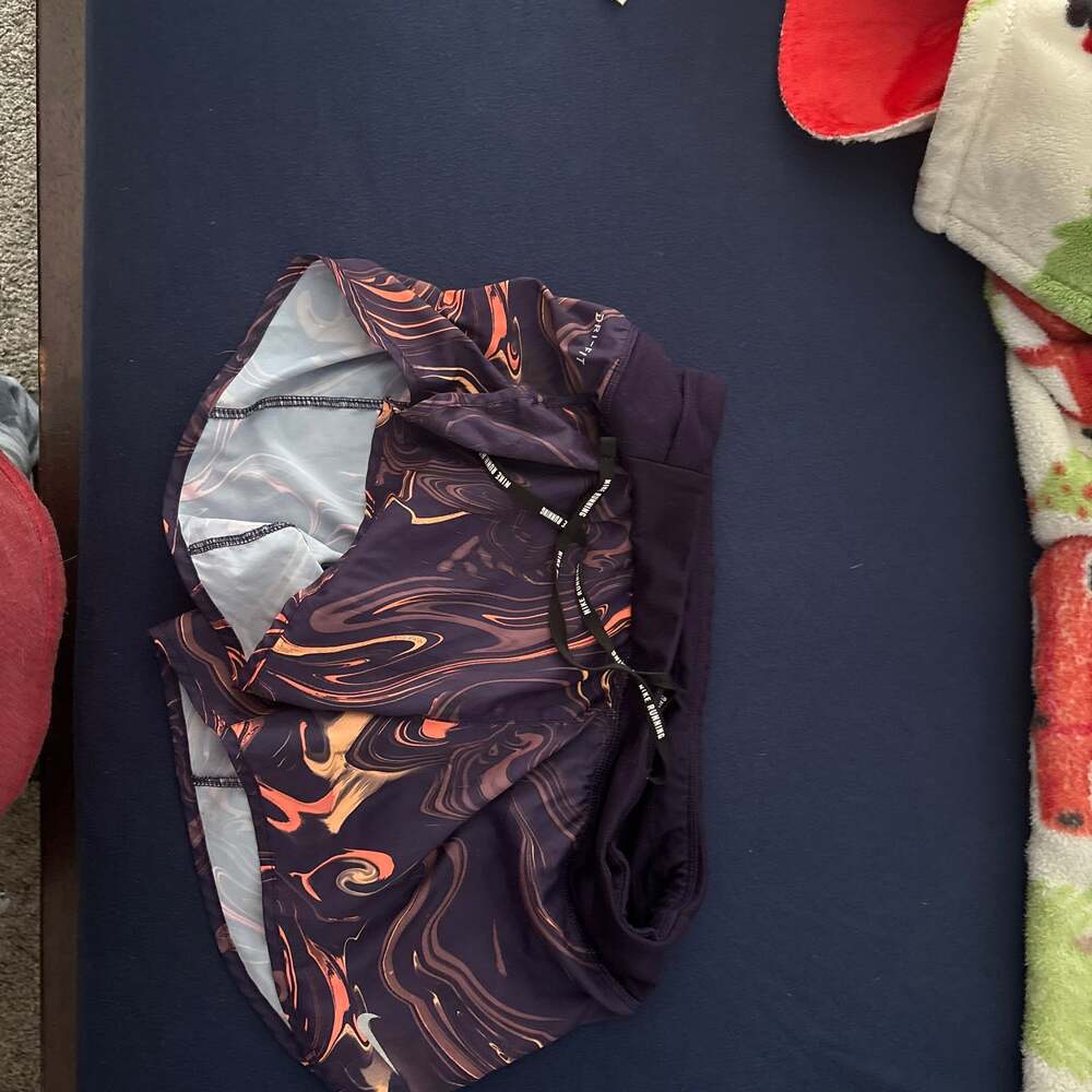 Nike Women's Cosmic Lava Swirl Marble Print Bike Shorts